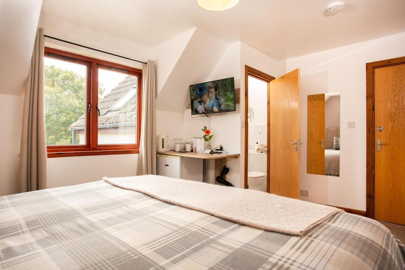 Beechwood Lodge Guesthouse Alness Eksteriør billede